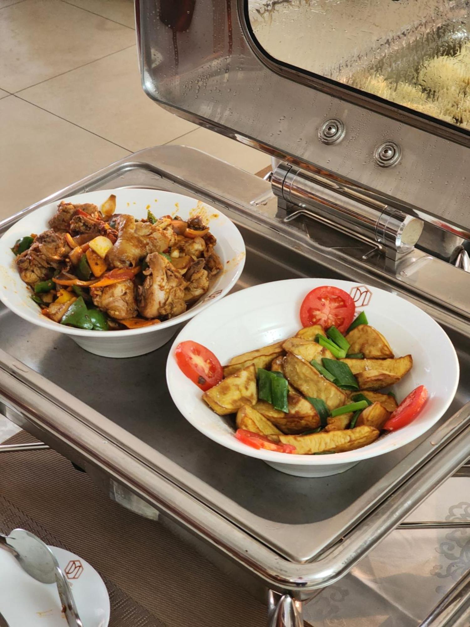 Dmall Hotel Kigali Bagian luar foto