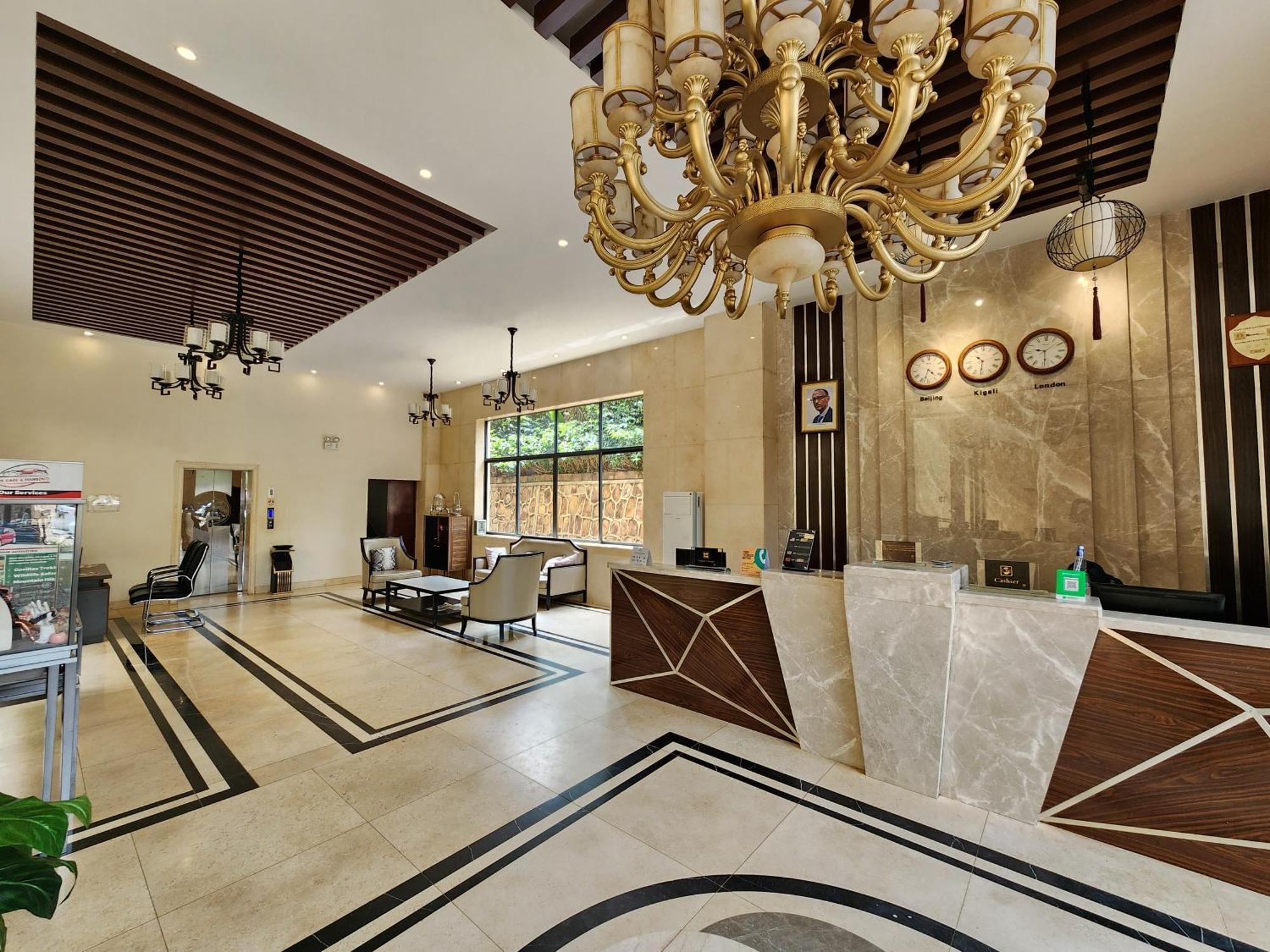 Dmall Hotel Kigali Bagian luar foto
