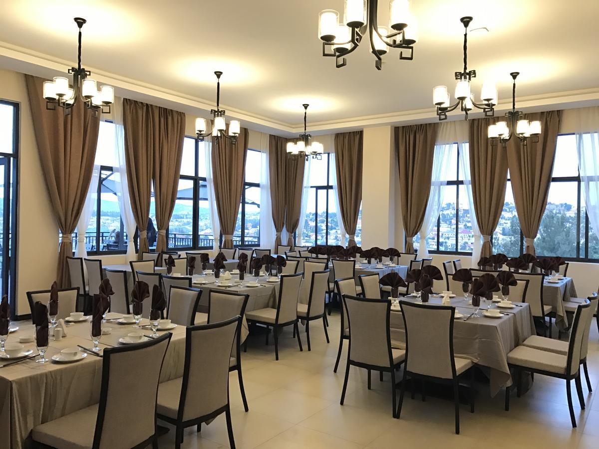 Dmall Hotel Kigali Bagian luar foto
