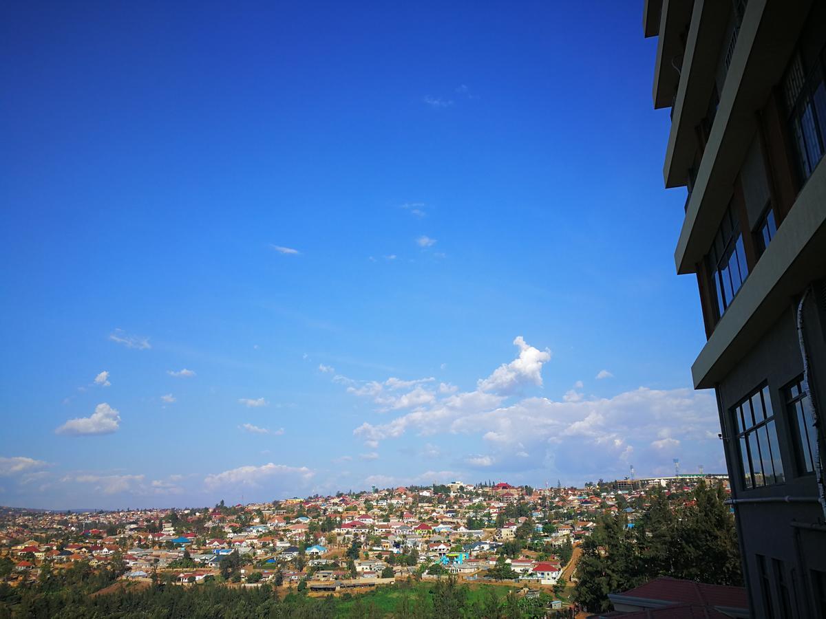 Dmall Hotel Kigali Bagian luar foto